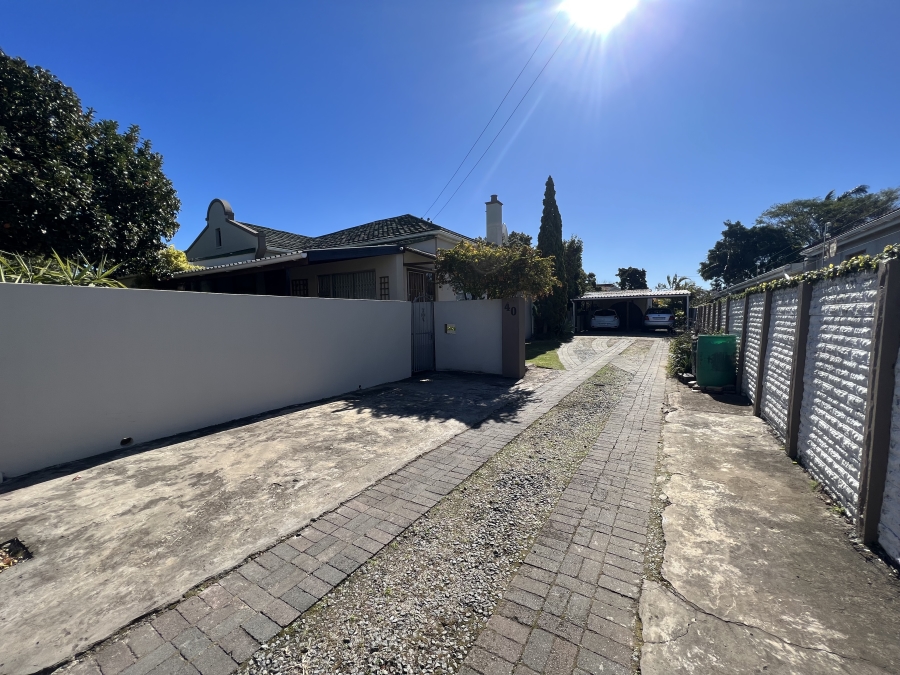 4 Bedroom Property for Sale in Berea Eastern Cape